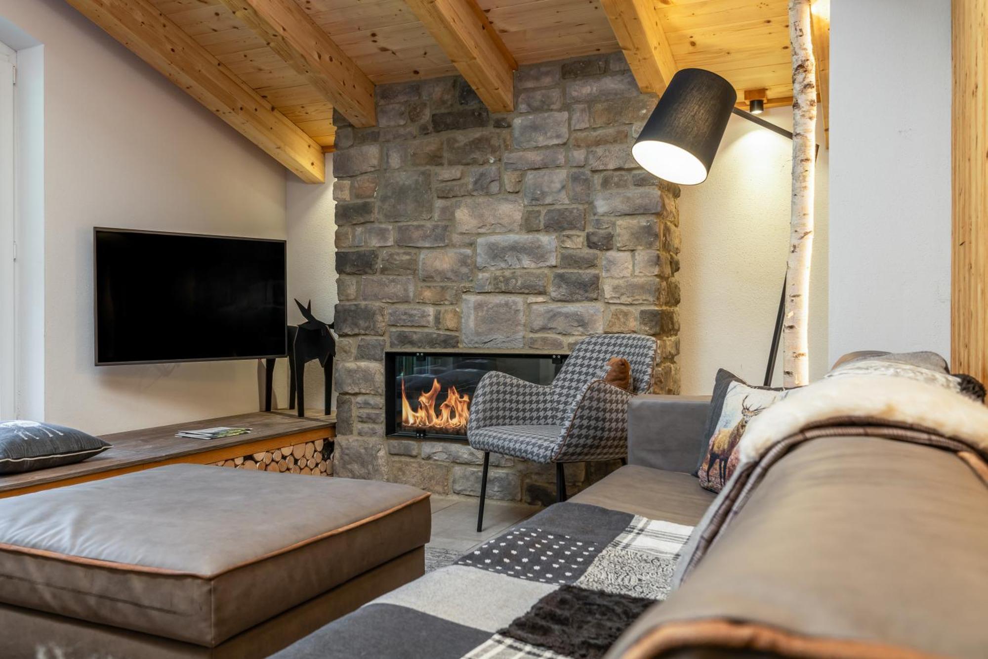 Avenida Panorama Suites Kaprun Exterior foto