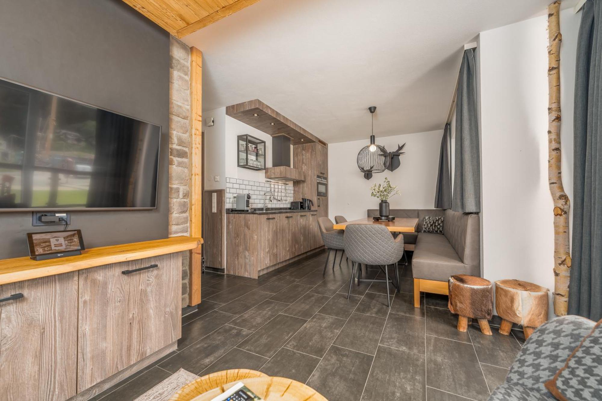 Avenida Panorama Suites Kaprun Exterior foto